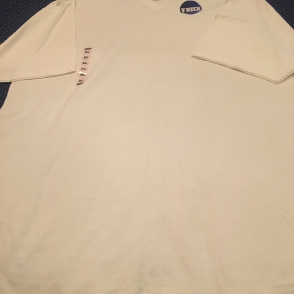 Men’s Champ Sports Gear XL white V- neck Tee NWT - Picture 3 of 5